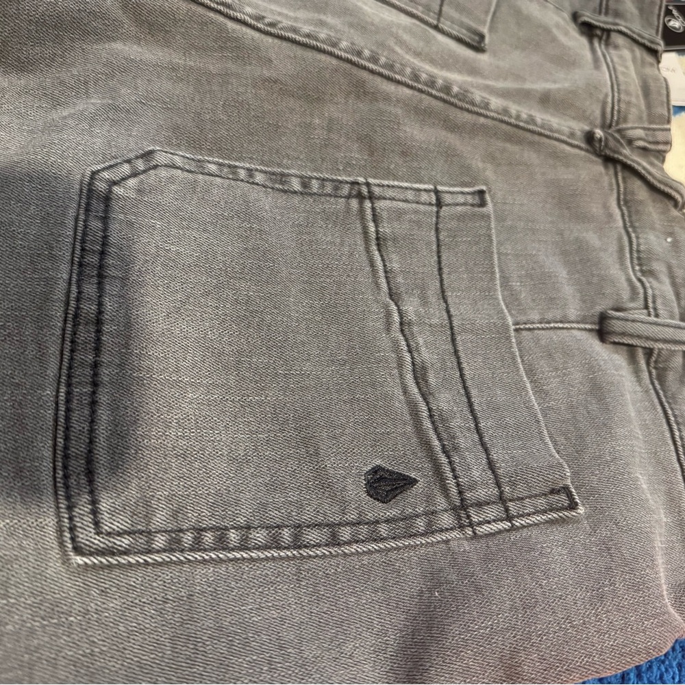 NWT Volcom Jean shorts - Picture 6 of 9